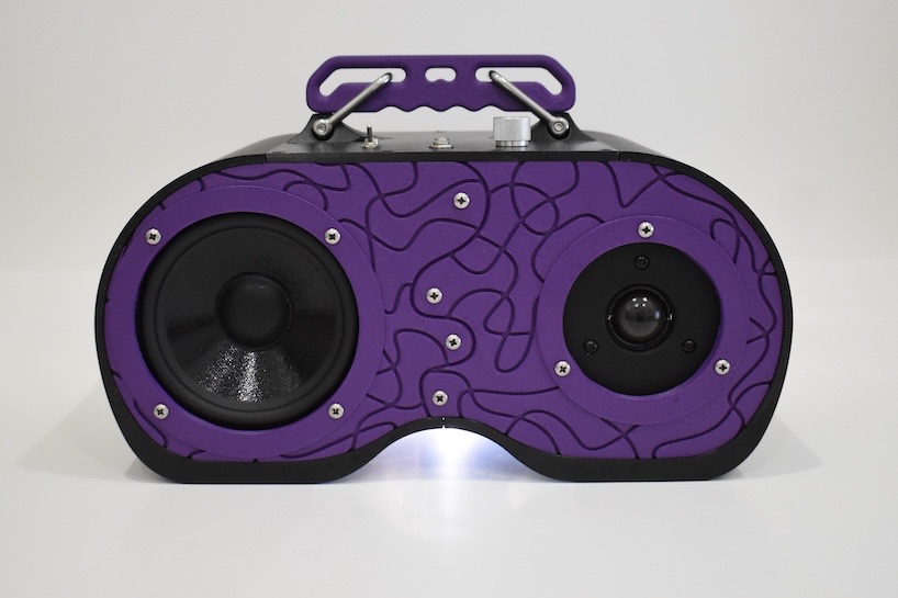 modular 3D printed bluetooth speaker allows for personalized color and pattern variations