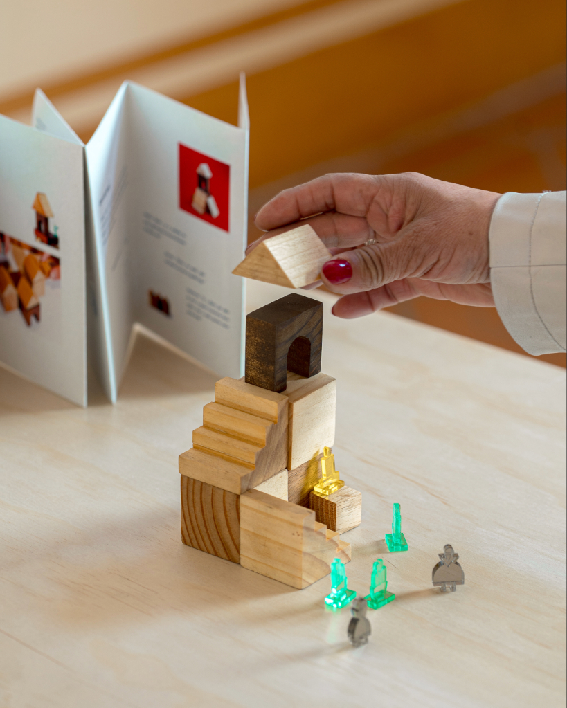 habitario board game challenges domestic models in mexico through women’s narratives