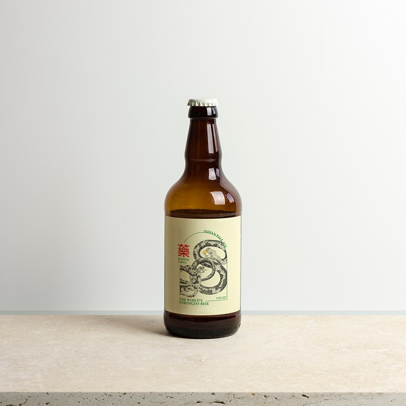 El diseño del empaque original de Yao reinterpreta la estética tradicional de la vajilla china.