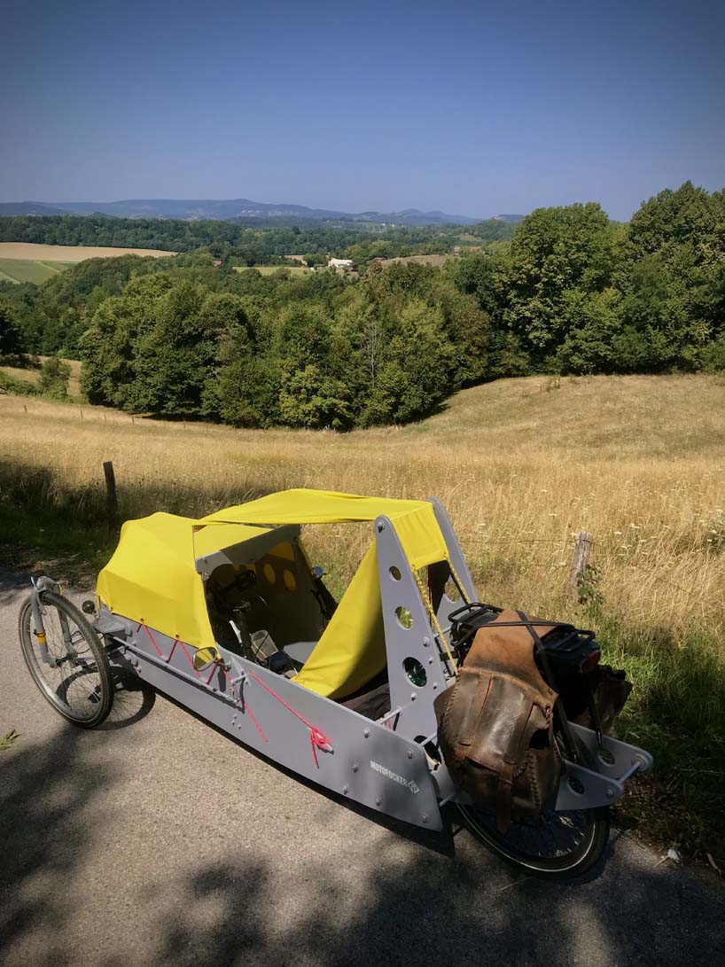 Motofocker Velocar combina bicicleta y automóvil en híbrido eléctrico humano de tres ruedas