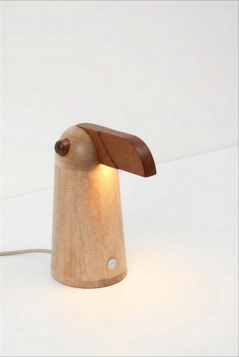 crafted from dual-tone solid oak, TUPI lamp by estudio gris resembles bird at rest - 6