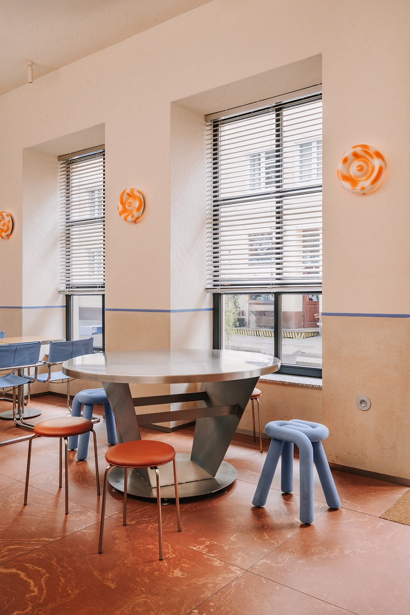 Diseño interior de fusión de la barra de hamburguesas de Plutón 5