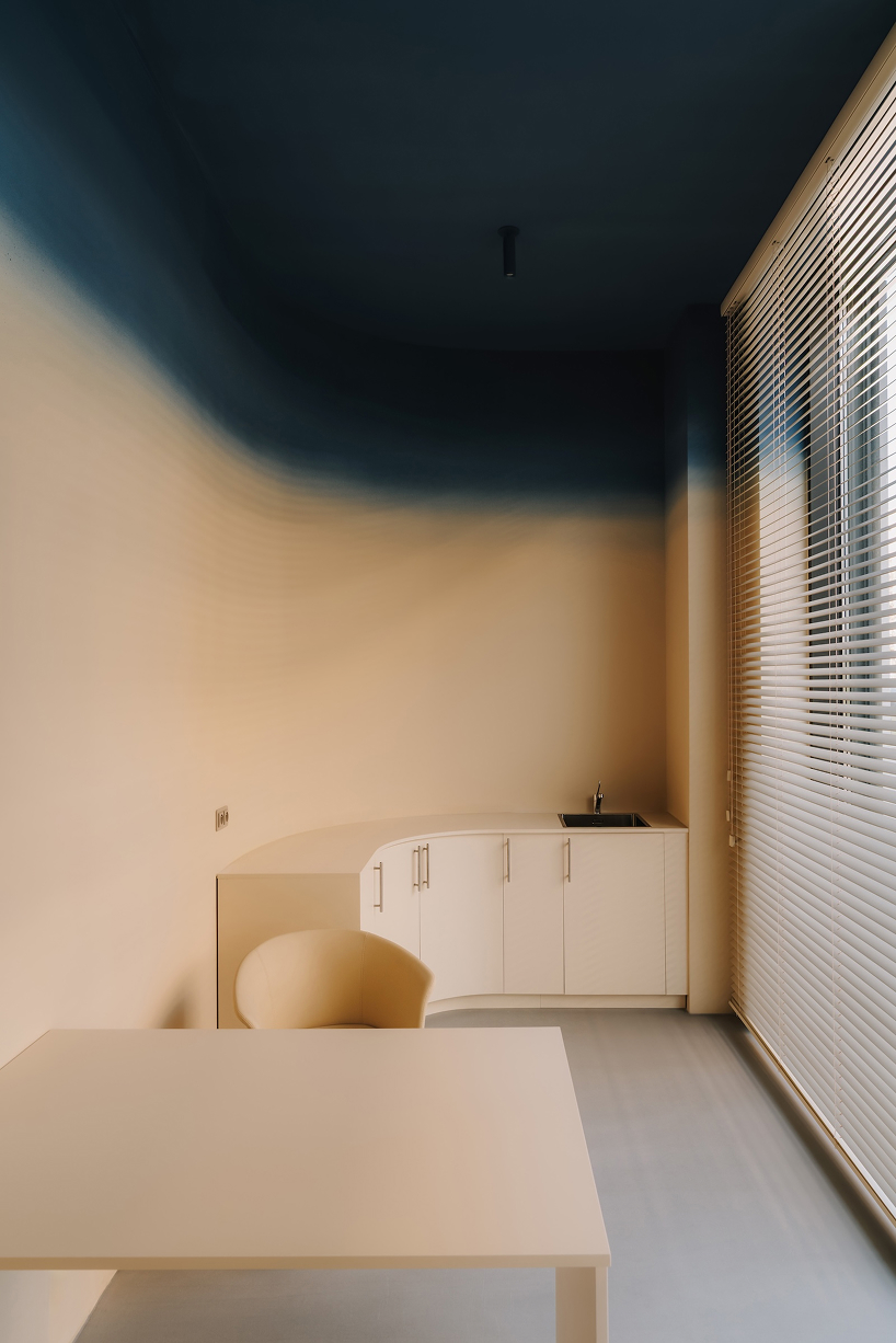 La anatomía ocular influye en el interior de los salones de óptica polacos