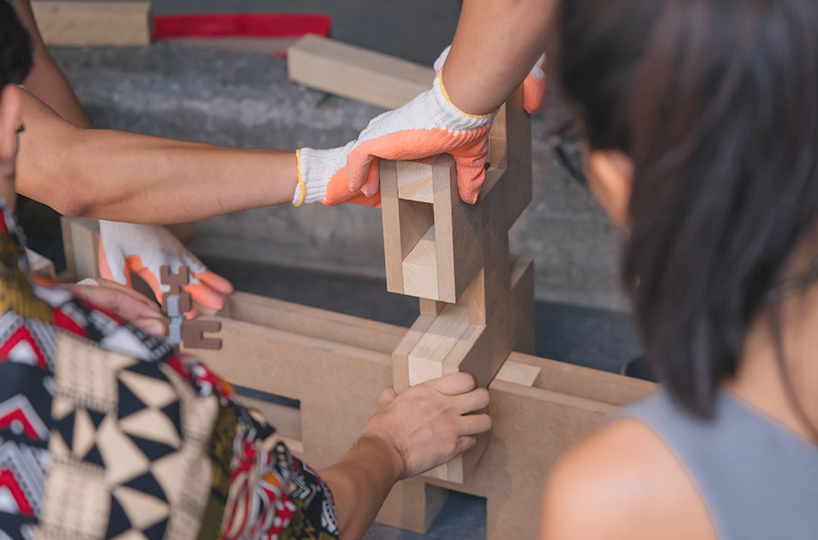 HXL tool-less modular system reconfigures from exhibition sculpture into adaptable furniture