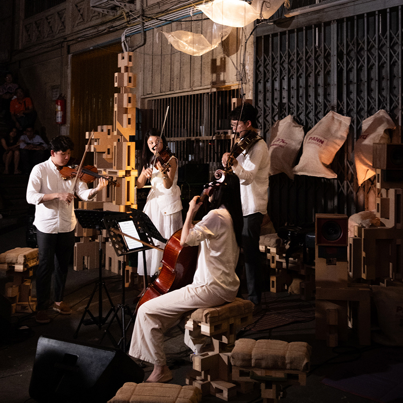 HXL tool-less modular system reconfigures from exhibition sculpture into adaptable furniture