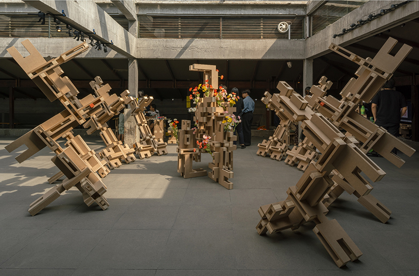 HXL tool-less modular system reconfigures from exhibition sculpture into adaptable furniture