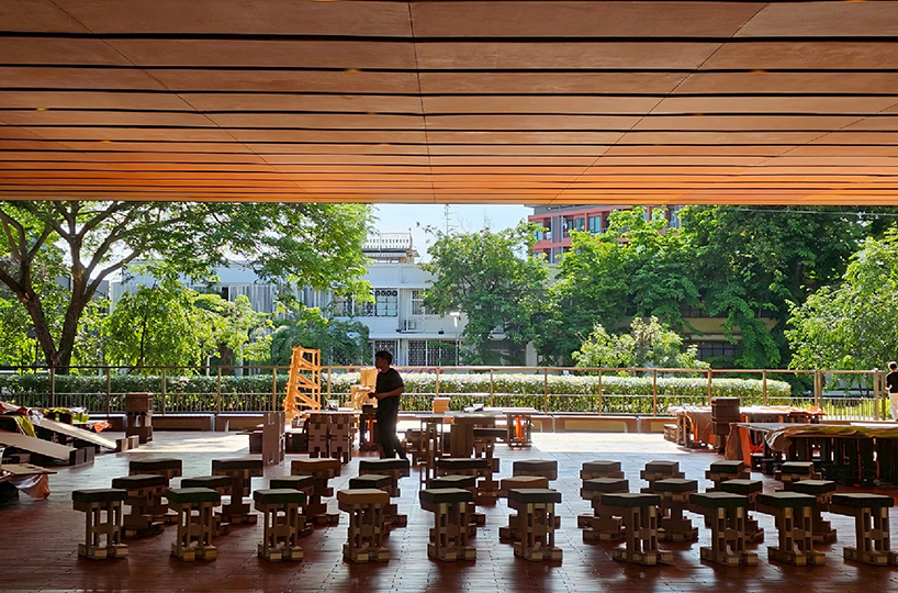 HXL tool-less modular system reconfigures from exhibition sculpture into adaptable furniture