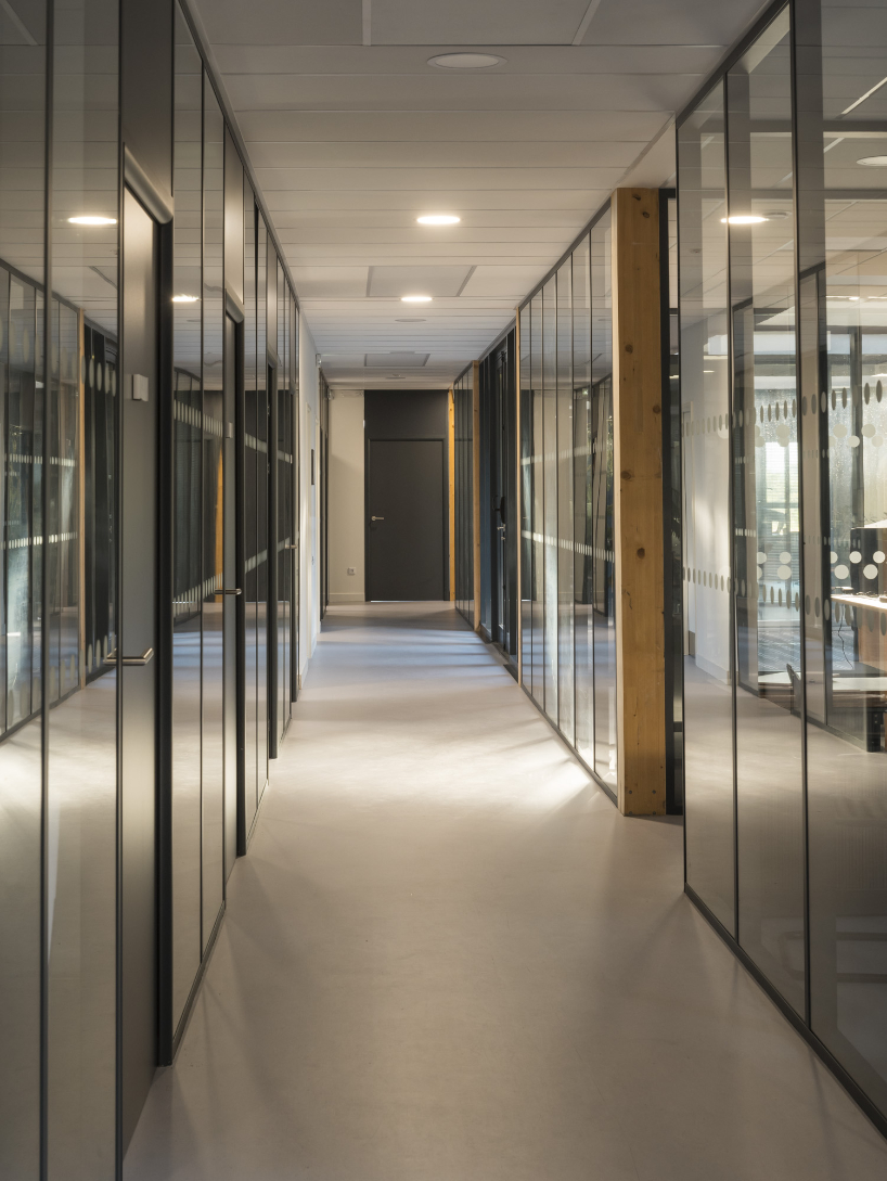 reflective steel sheet cladding wraps ach&egrave;res technical center in france