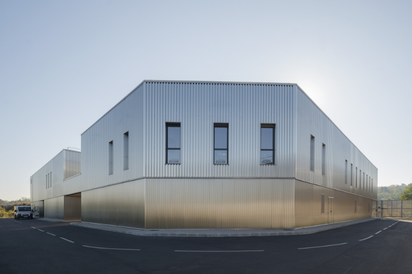 reflective steel sheet cladding wraps ach&egrave;res technical center in france