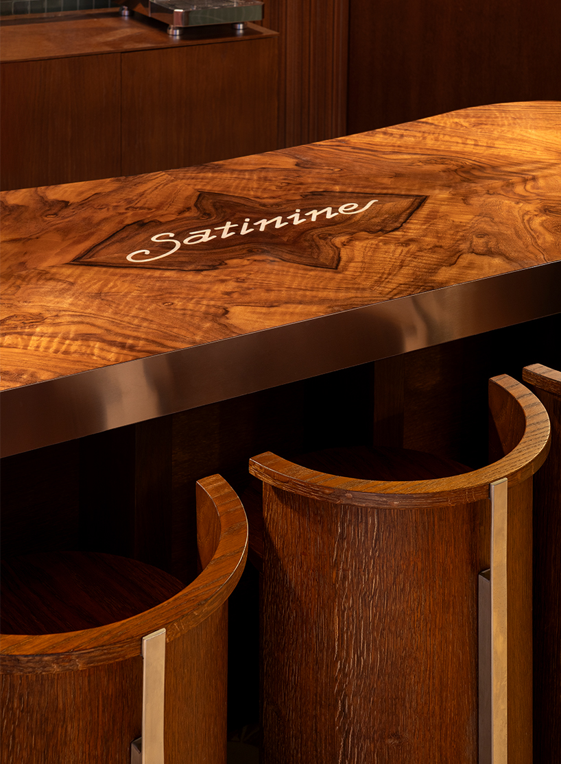 satinine perfume store 5