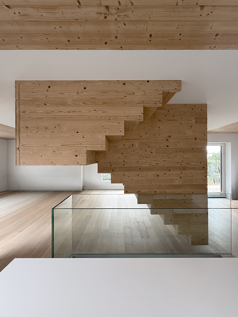 floating staircase
