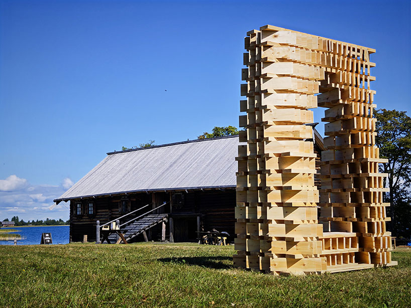 lens installation uses rhythmic timber slats to frame island&rsquo;s historic churches - 1