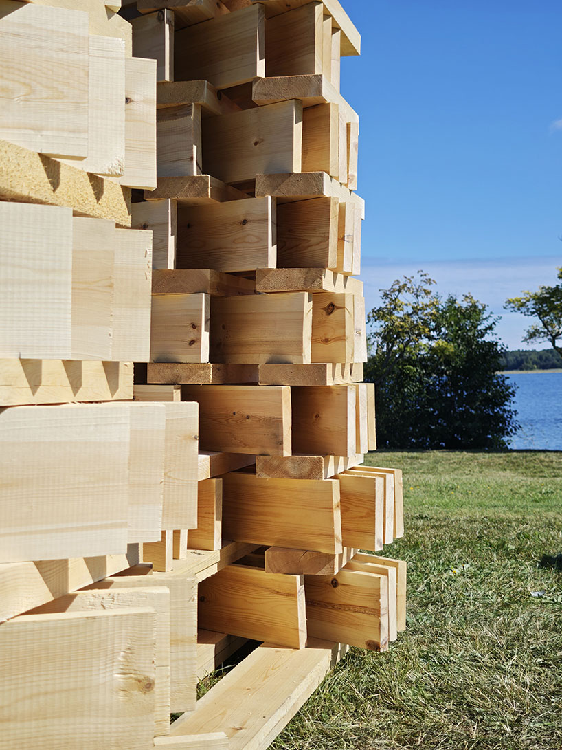 lens installation uses rhythmic timber slats to frame island&rsquo;s historic churches - 10