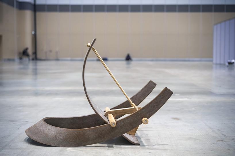 hemp fabric and pineapple-leaf fiber composite form a chair built on balance and tension - 5