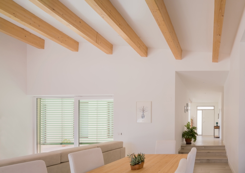 casa violetas balances enclosure and openness through courtyard living in madrid - 6