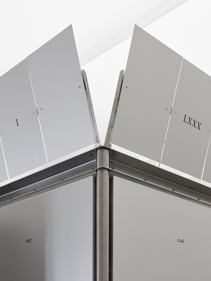 movable exhibition displays animate supervoid’s aluminum library pavilion - 10
