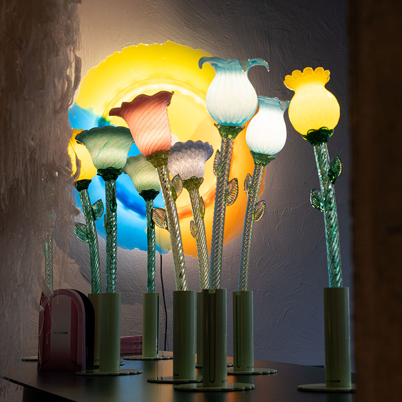 six murano glass flowers turn into portable table lamps that glow at a touch - 7