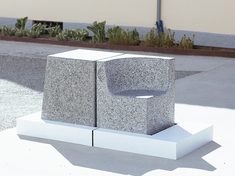 students turn reclaimed bricks into walls that can be assembled, dismantled, and rebuilt - 10