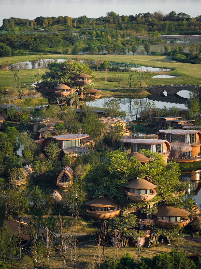 treehouses, boat houses, and pumpkin cottages scatter along wuhan’s lakeshore - 9