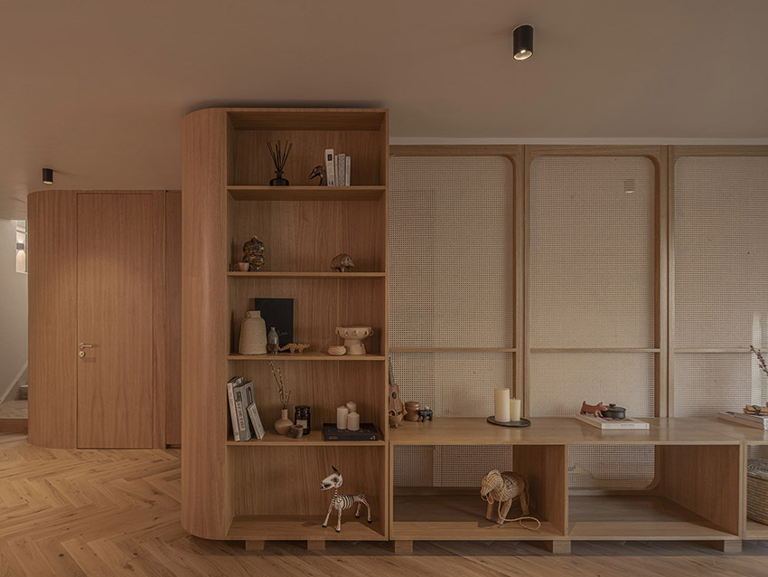 amasa estudio carves patios and millwork into a mid-century home in mexico city - 10