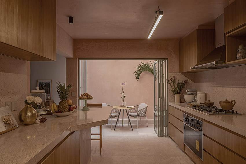 amasa estudio carves patios and millwork into a mid-century home in mexico city - 8
