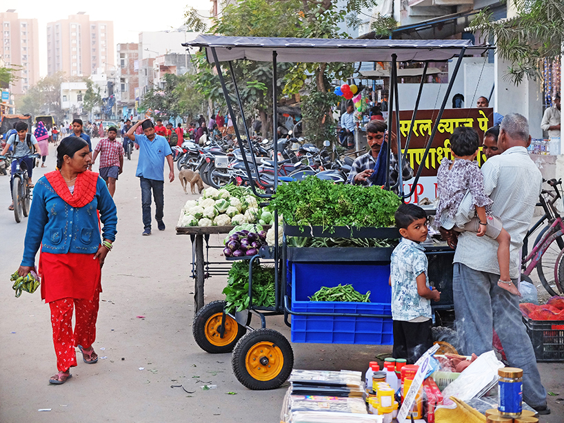 mapping street vending typologies as mobile urban infrastructure across india - 5