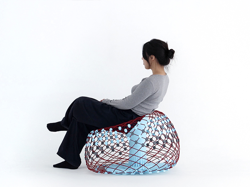 hand woven nitinol sofa repeatedly flat packs and self deploys in a single motion 4
