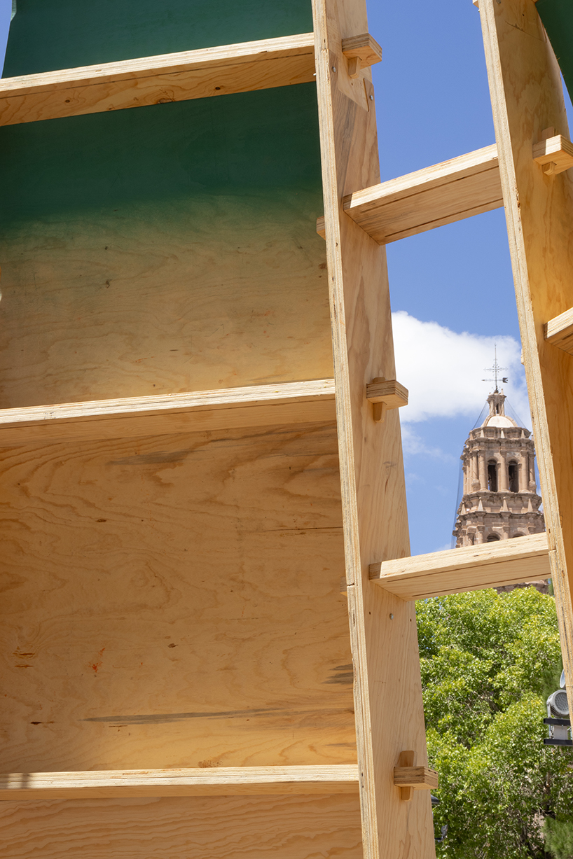 digitally fabricated plywood pavilion creates shaded curved refuge in chihuahua - 6