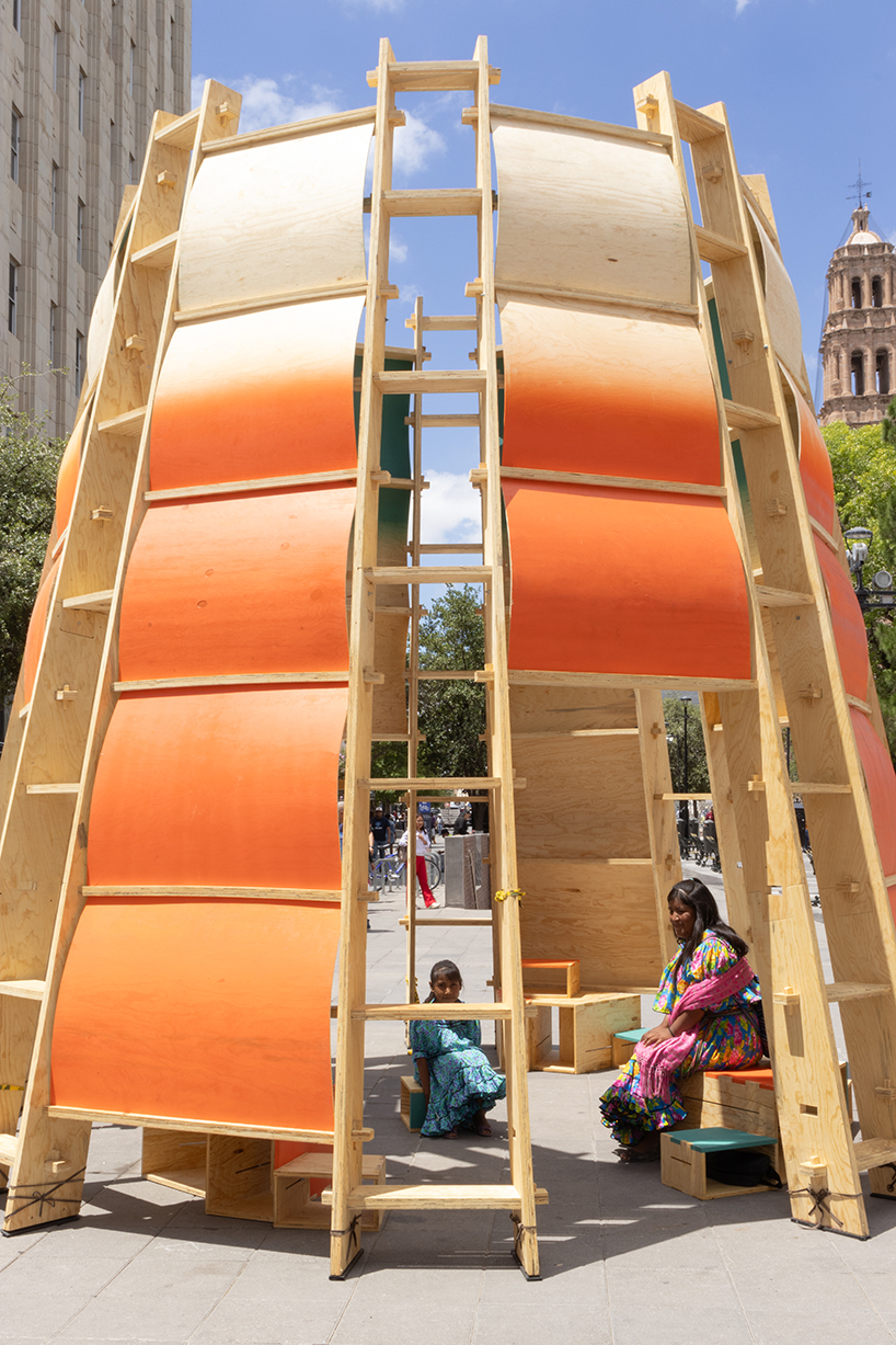 digitally fabricated plywood pavilion creates shaded curved refuge in chihuahua - 2