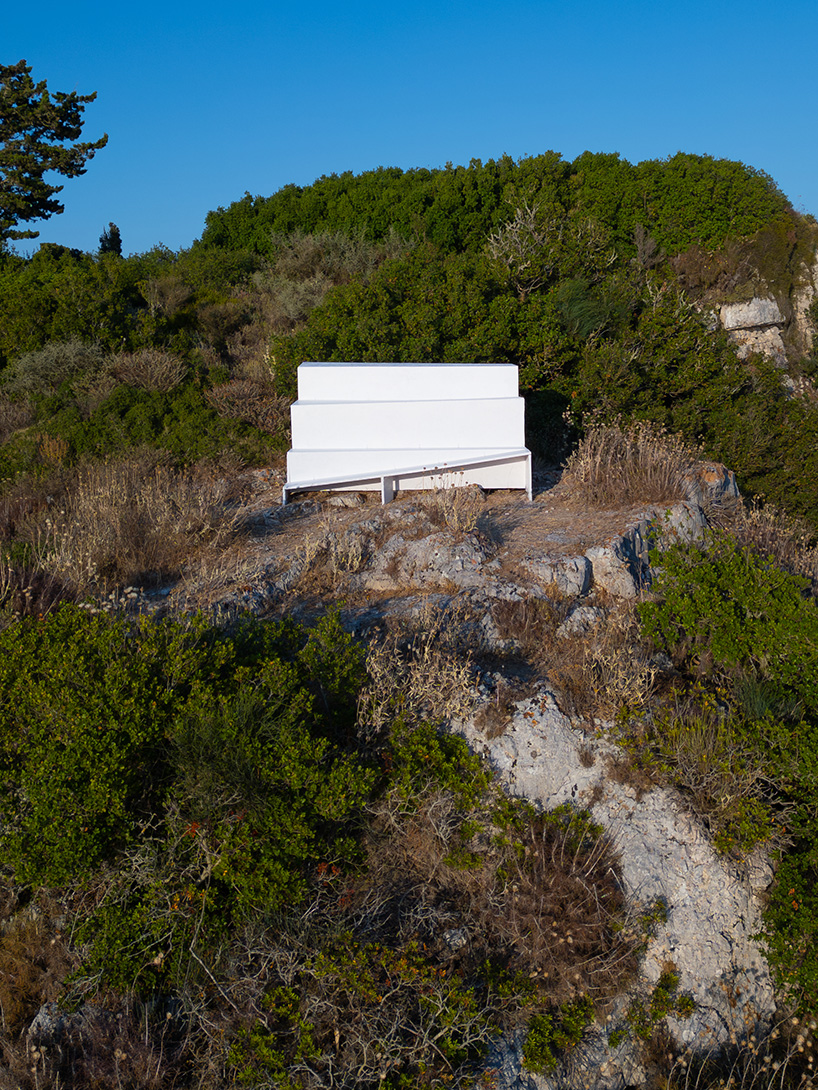 dimitris kontodimos builds a collective throne at the western edge of greece 8