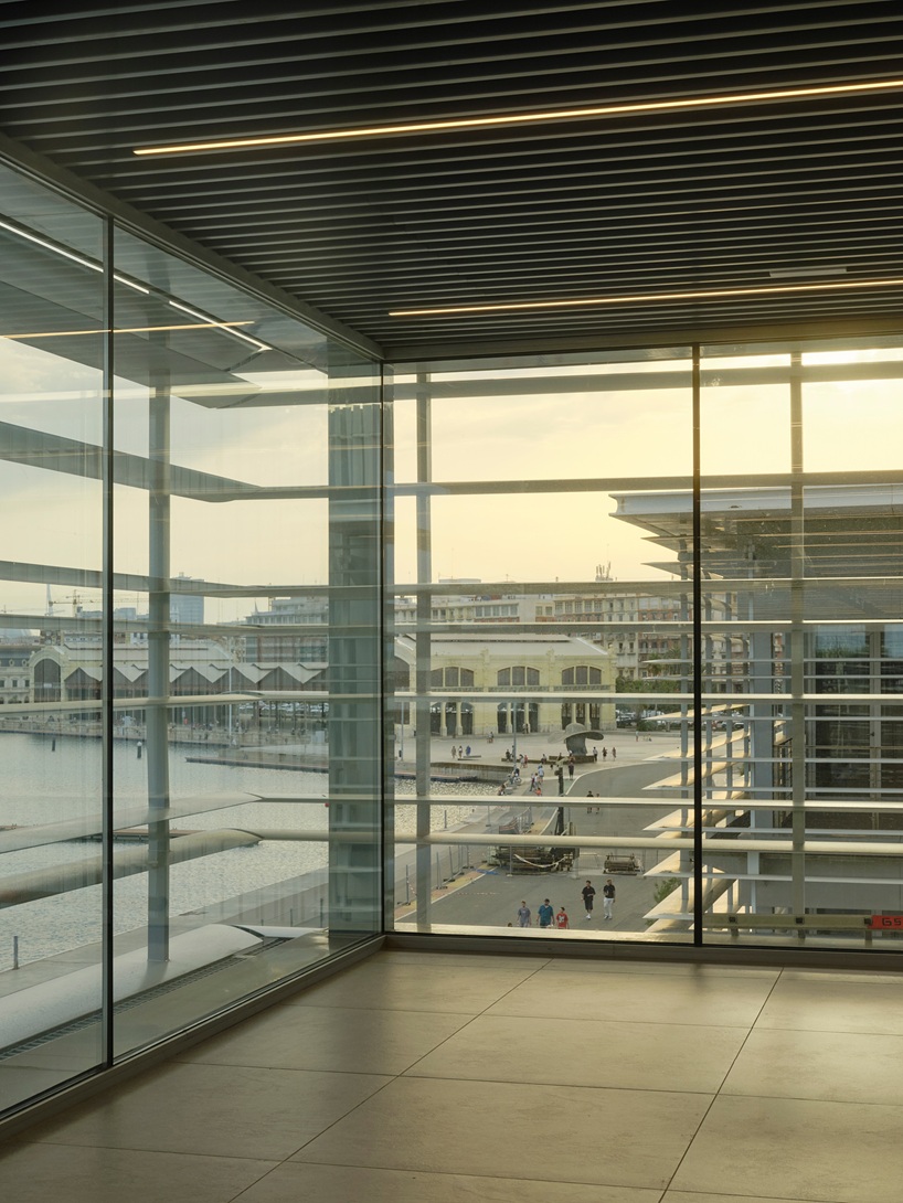 erre completes the marina de empresas campus with a third building facing the sea 10