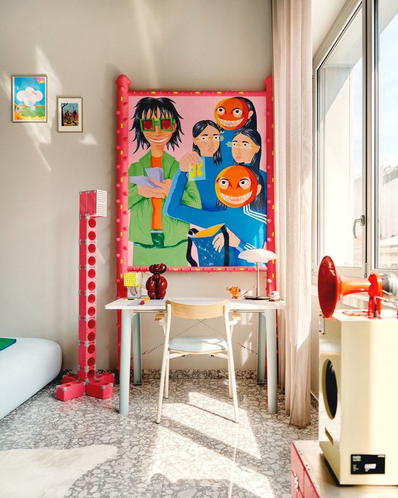 oversized flowers, terrazzo, and pop references ornament zyva studio’s paris showroom - 7