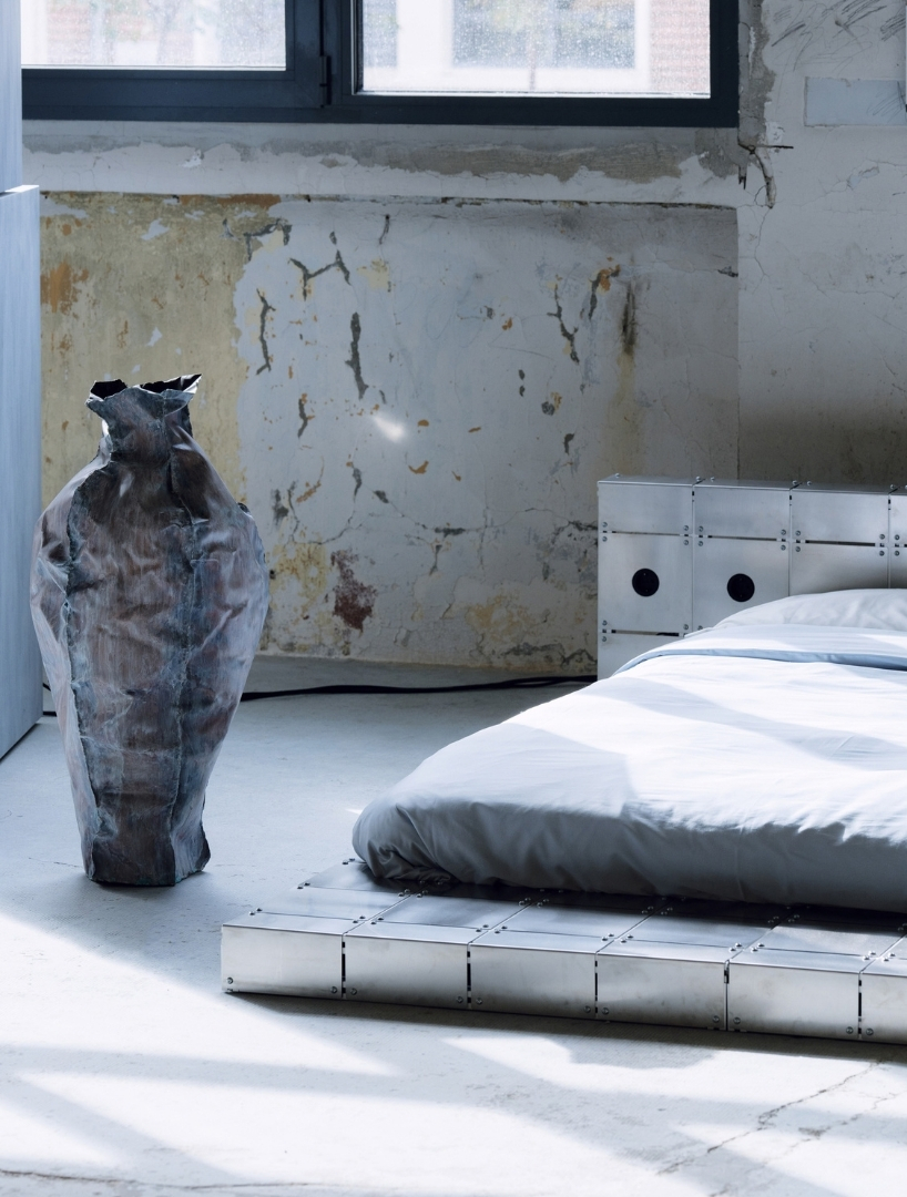 rik frans jansens architectural bed dressed by brut studios at paris design week 5
