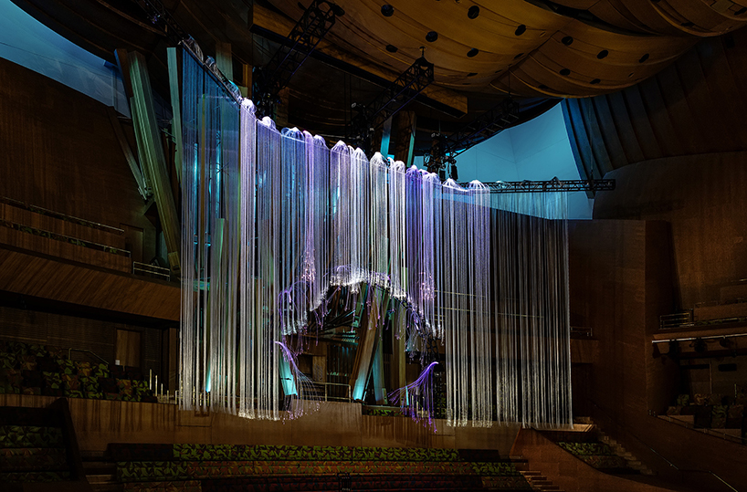 color-shifting light sculpture suspends above orchestra at walt disney concert hall - 4