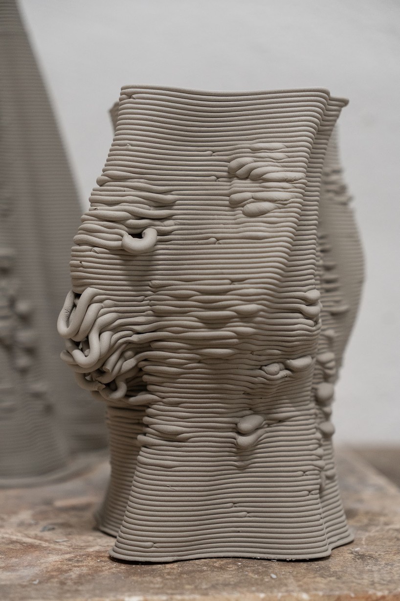 three ceramic sculptures diffuse distinct fragrances evoking puglia’s landscapes - 8