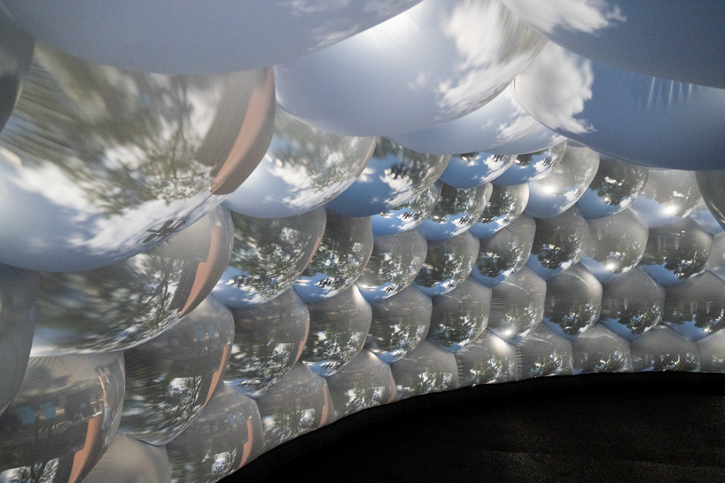 inflatable pavilion by pneuhaus mimics dragonfly’s vision through 221 camera obscuras - 5