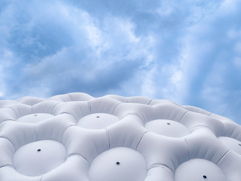 inflatable pavilion by pneuhaus mimics dragonfly’s vision through 221 camera obscuras - 4