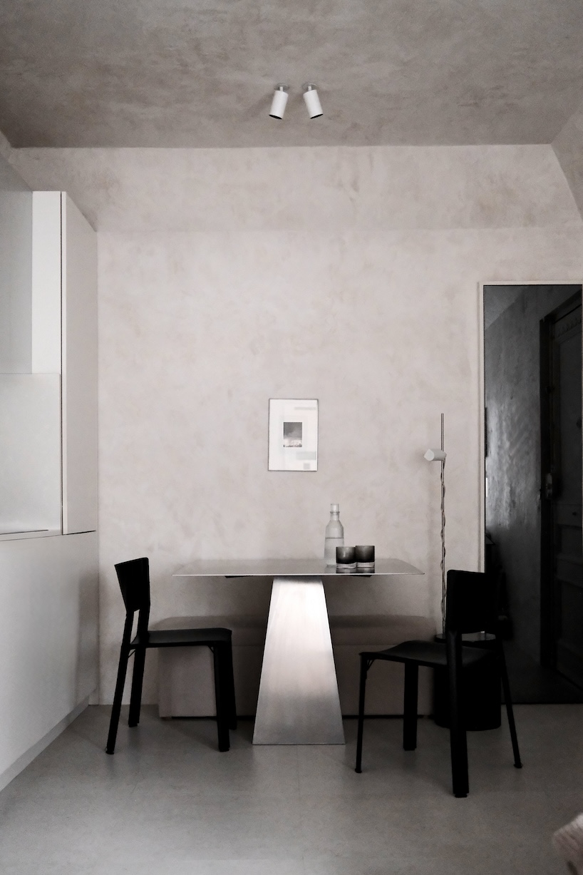 granite, plaster, and steel define oroco studio’s 40-sqm apartment renovation in madrid - 3