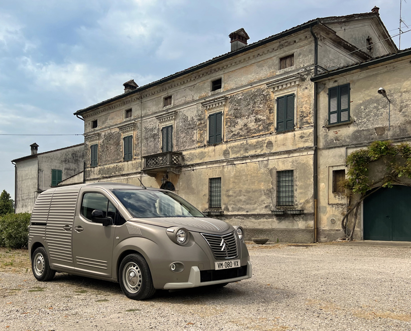 The Fourgonnette, the new Citroën 2 CV Van, comes in three variants