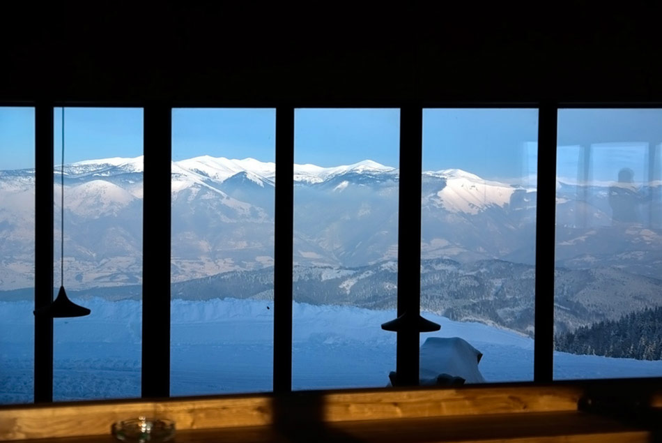 3LHD architects: restaurant vidikovac at ski center radusa