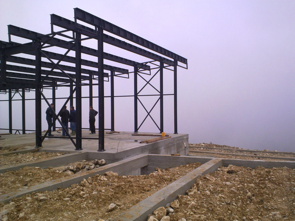 3LHD architects: restaurant vidikovac at ski center radusa