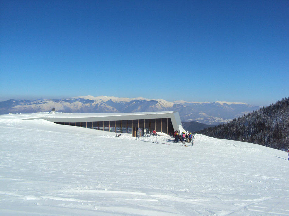 3LHD architects: restaurant vidikovac at ski center radusa