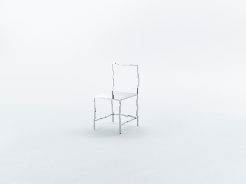 50_manga_chairs06_kenichi_sonehara_designboom