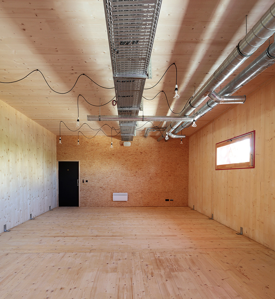 A+ architecture: jean-claude carriere theatre