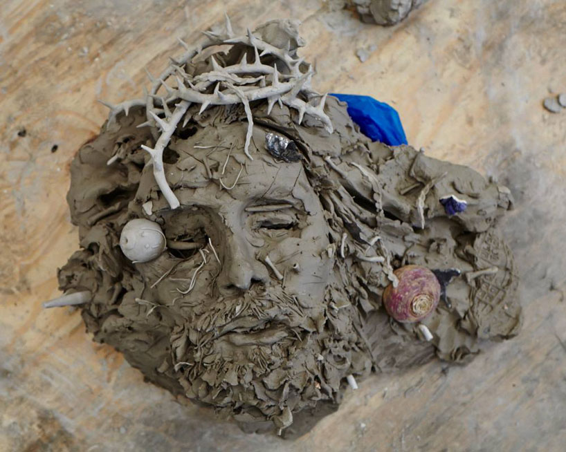 adrian-villar-rojas-exhibit-opens-serpentine-sackler-gallery-designboom-07