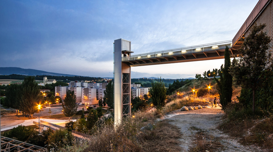 ah asociados urban elevator in echavacoiz designboom