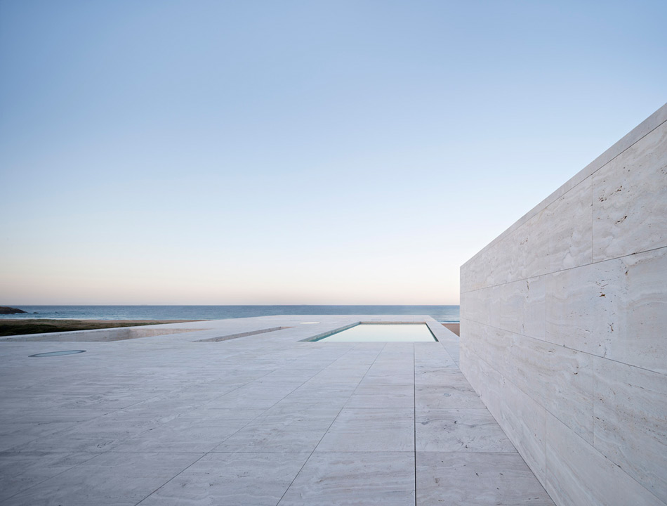 House Of The Infinite By Alberto Campo Baeza Stretches Towards The Ocean