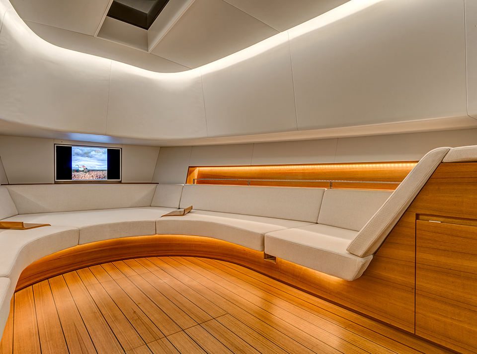 alen-yacht-alen-55-designboom-gallery09