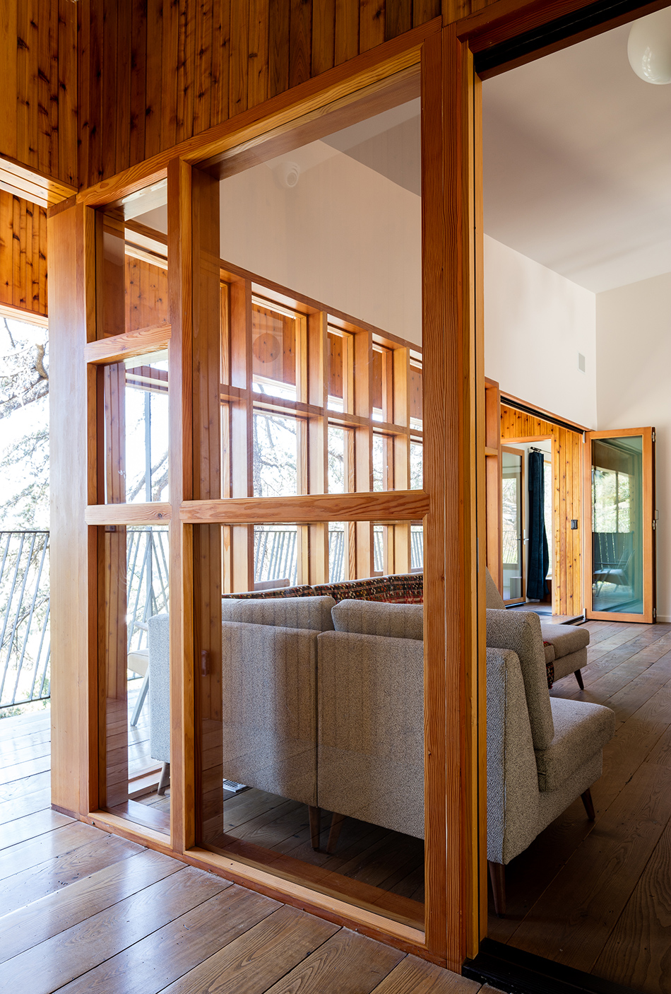 anonymous architects house in trees echo park los angeles california designboom