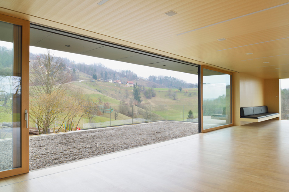 architektura d.o.o. the black barn designboom